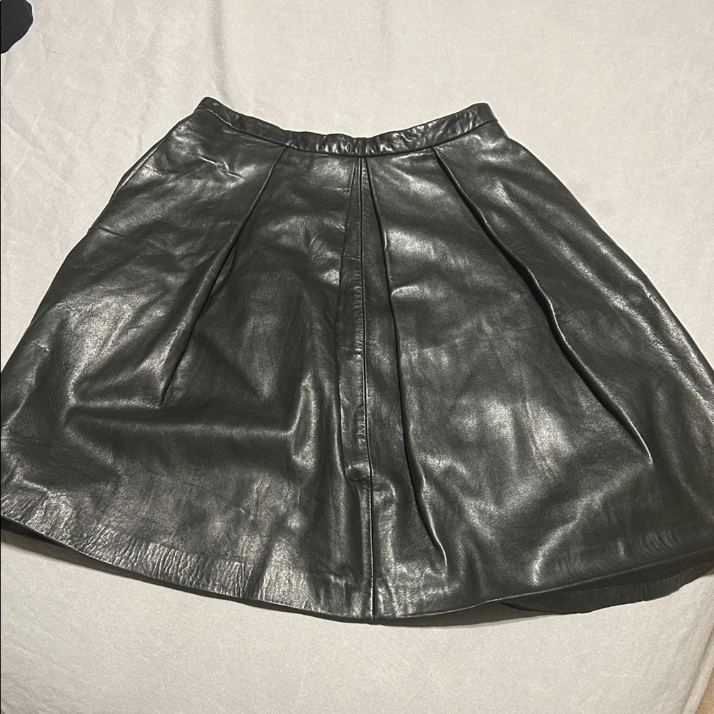 Elizabeth and James Real Genuine Leather Black skirt